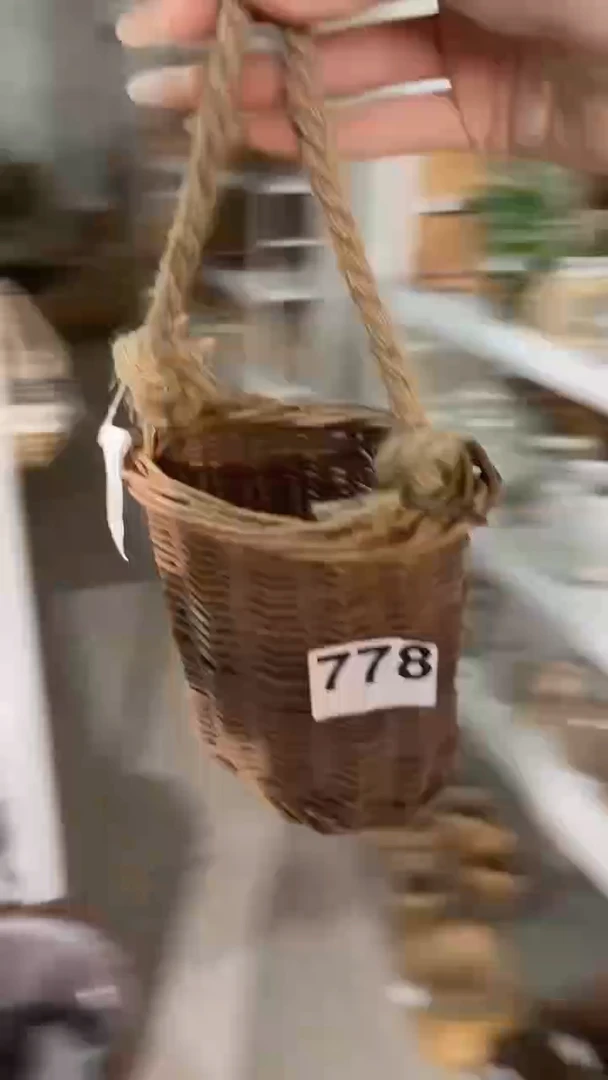 778号柳编绳吊花瓶