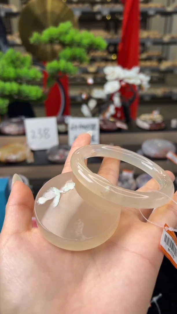 【闪购商品】石英质玉手镯未镶嵌56圈口（赠送镯心）21130