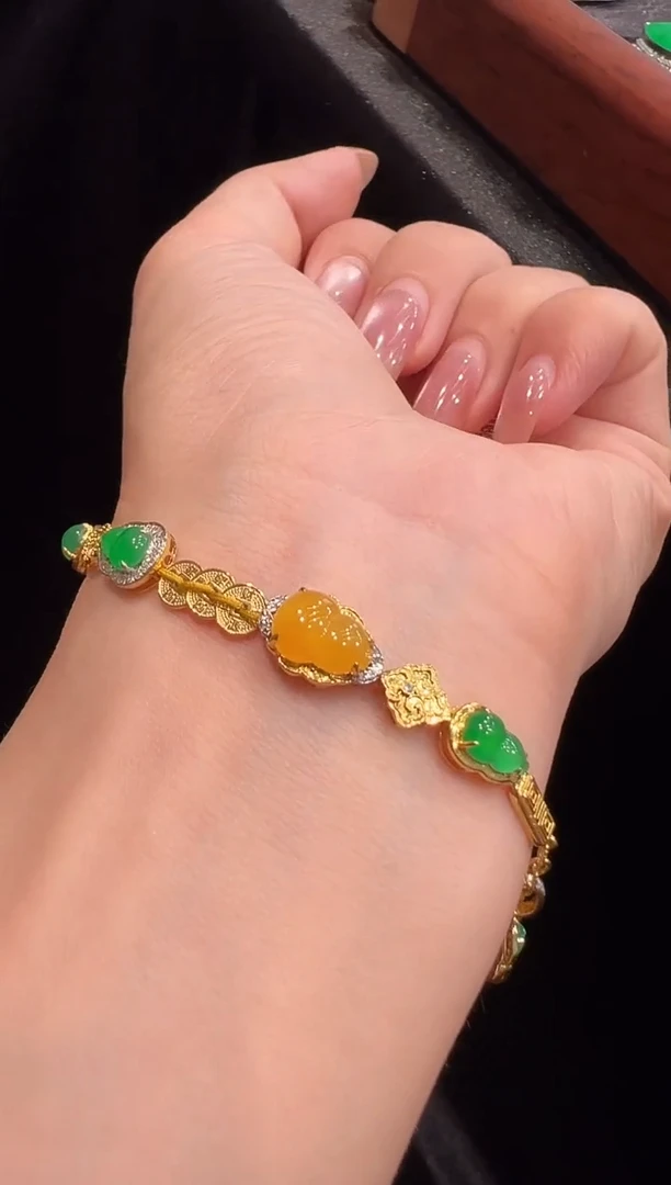 18K金镶嵌手链翡翠手链