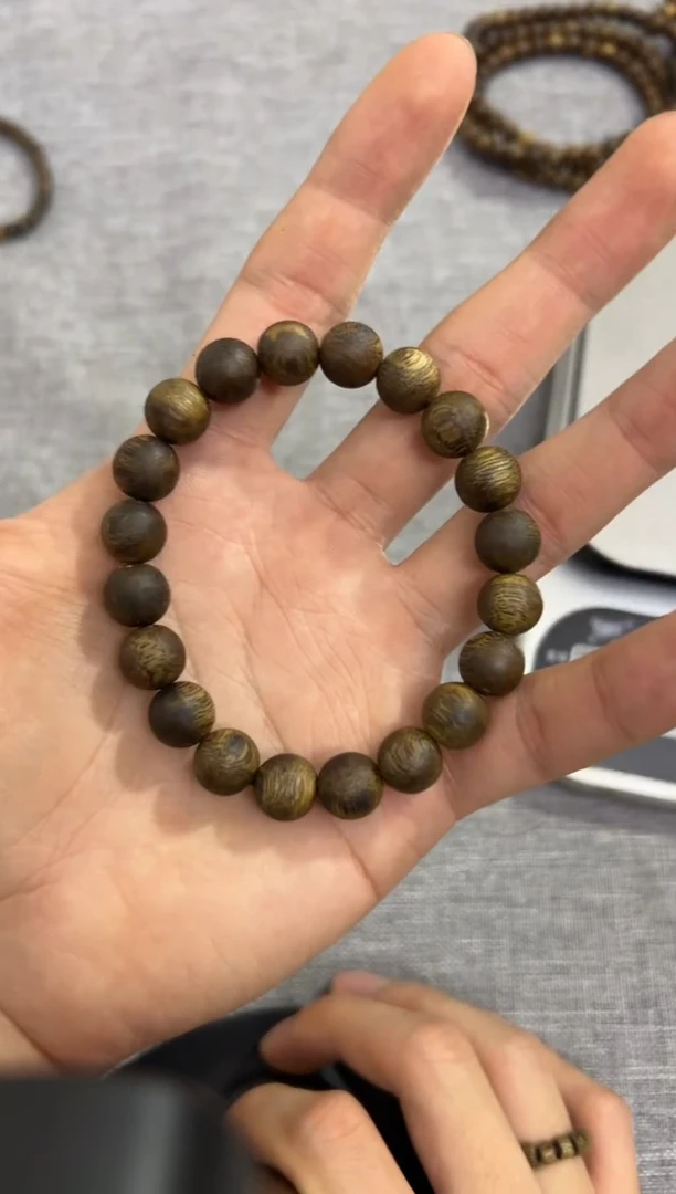 【闪购商品】沉香手串1.0圆珠单圈8.5克+ 多样性发其一