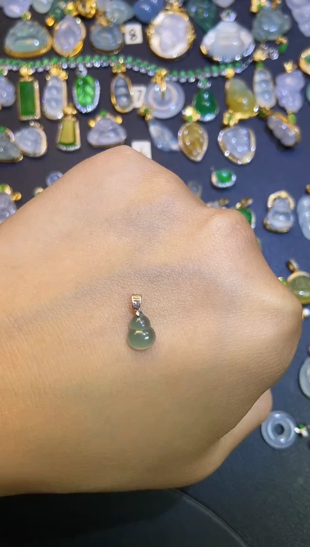 翡翠18K金镶嵌吊坠(不含链)天然A货翡翠