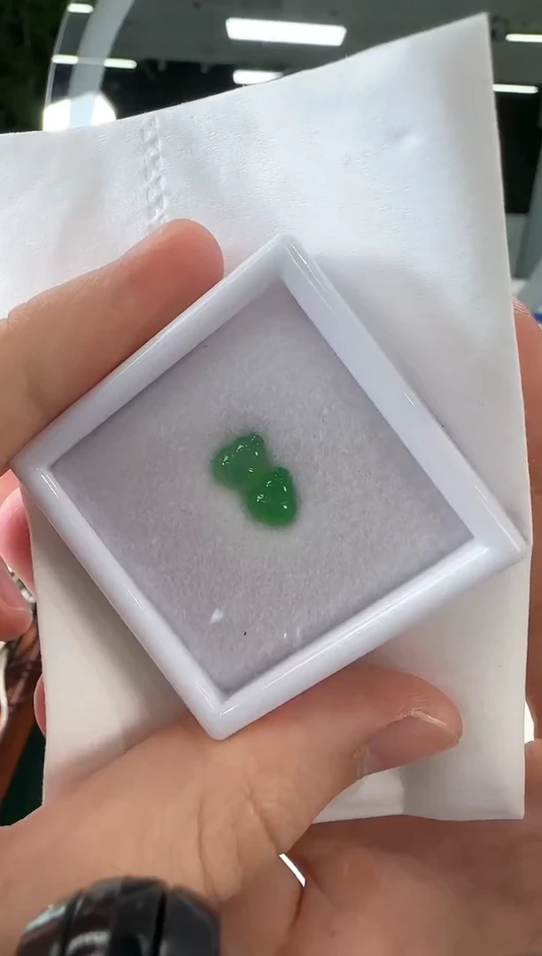 吊坠(不含链)未镶嵌翡翠3葫芦蛋面