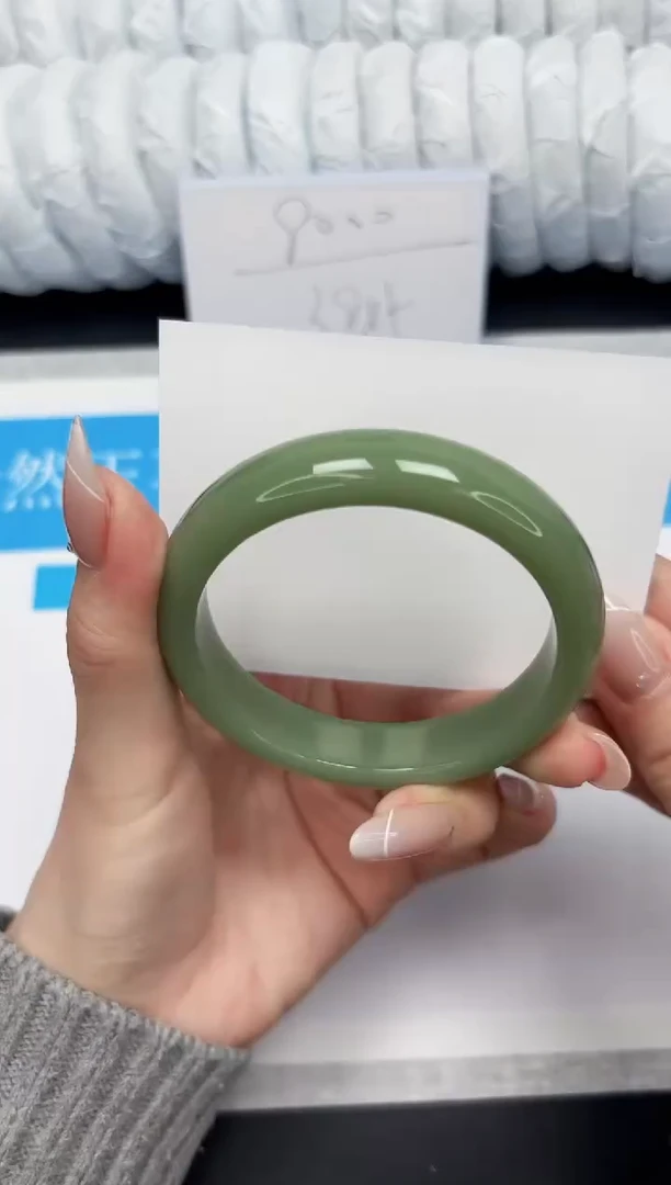 【闪购商品】石英质玉手镯未镶嵌90-56.1