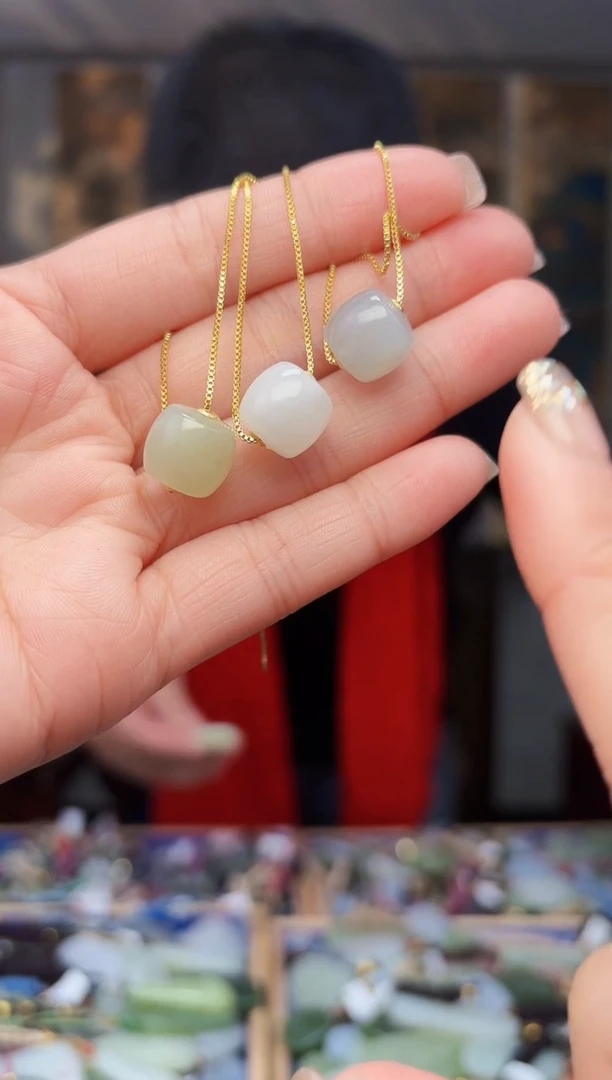 【闪购商品】和田玉挂件未镶嵌拍一发一多样性发货