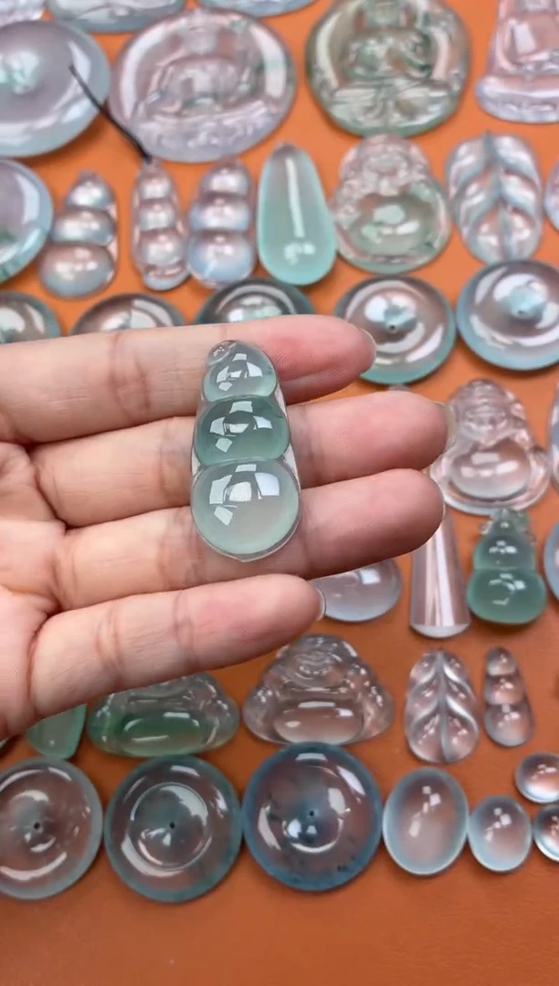 吊坠(不含链)未镶嵌翡翠3 豆子 37.6 17.8 7.9