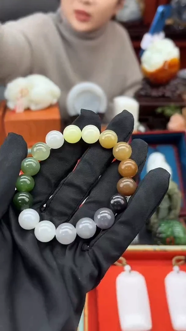 未镶嵌手串和田玉董小姐推荐 多样性发货 拍一发一db12