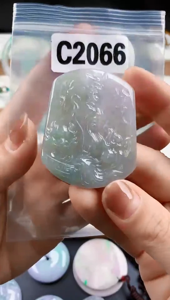 颈饰未镶嵌翡翠天然翡翠吊坠挂件