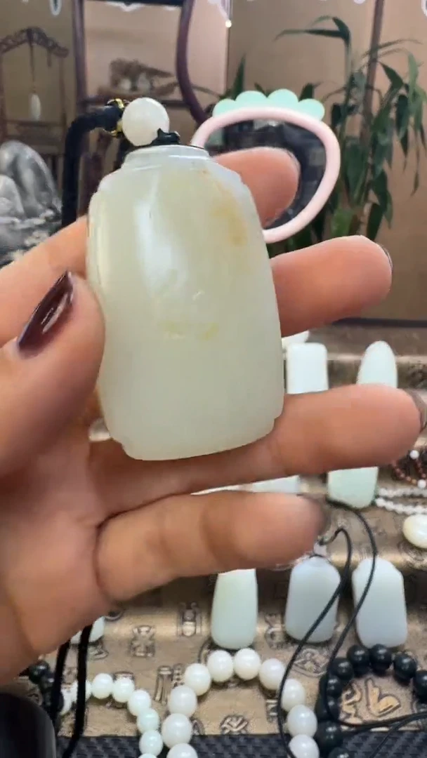 颈饰未镶嵌和田玉白玉无事牌