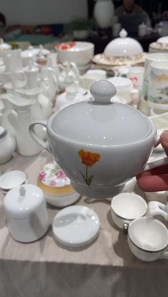 瓷炖盅1套隆达骨瓷