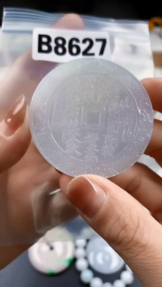 颈饰未镶嵌翡翠天然翡翠吊坠挂件