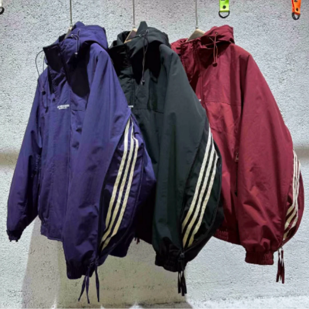 586-588 素劲Y 冬季潮牌袖子拉链三条杠冲锋连帽羽绒服 YR66900