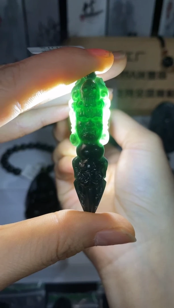未镶嵌定制翡翠天然缅甸A货翡翠墨翠精品降魔杵