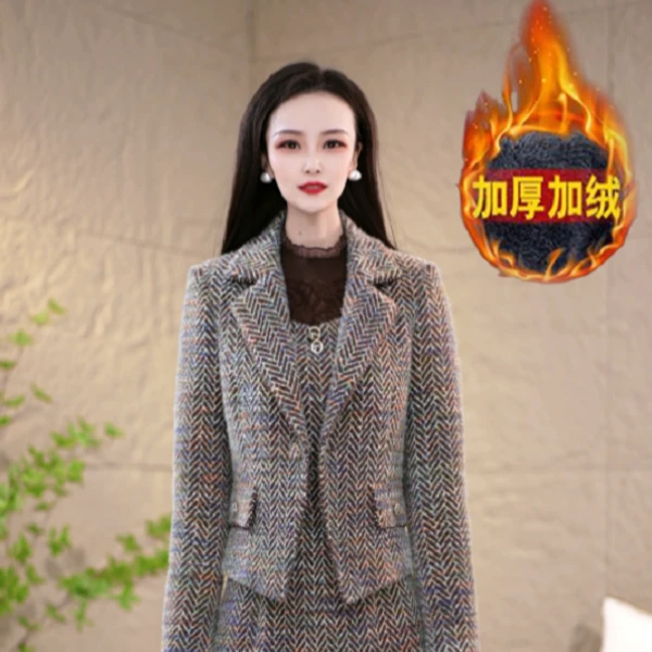 新款气质高贵时尚设计感掐腰显瘦减龄套装两件套M-4XL