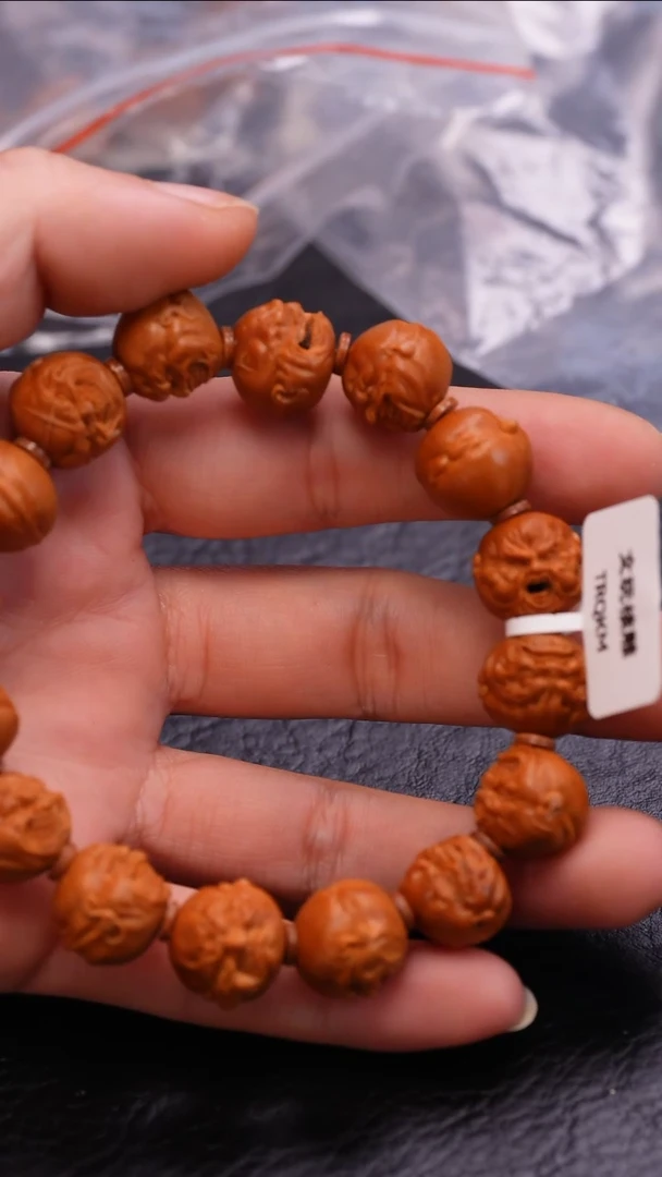 【闪购商品】橄榄核吊坠橄榄核