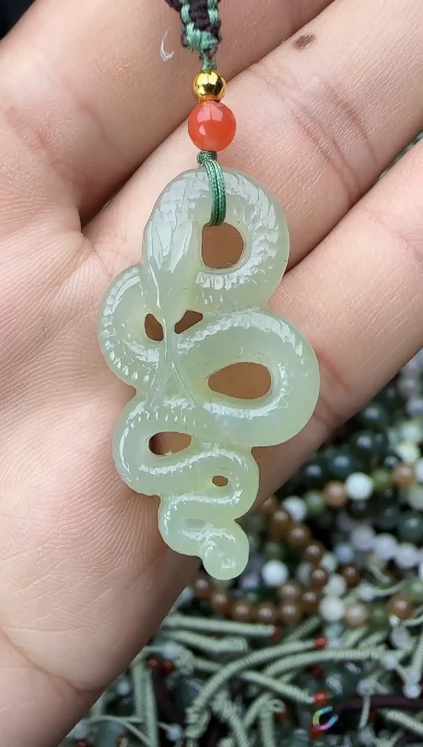 颈饰未镶嵌和田玉拍一发一