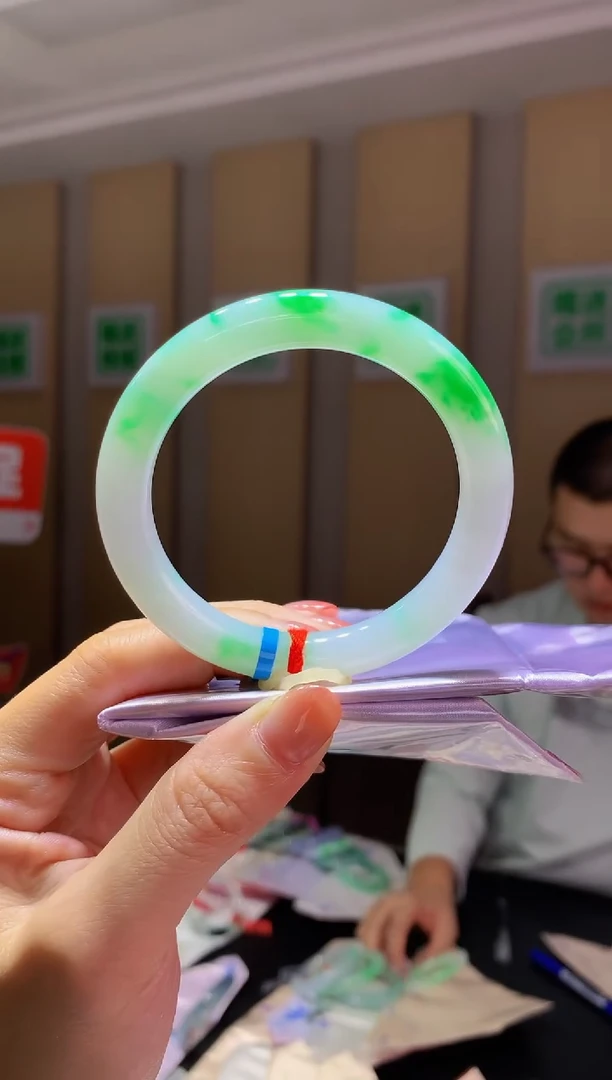 未镶嵌手镯翡翠-C18 圈口55.4 全款10万 定金2万