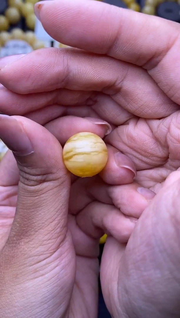 裸石琥珀未镶嵌大小姐珠宝118