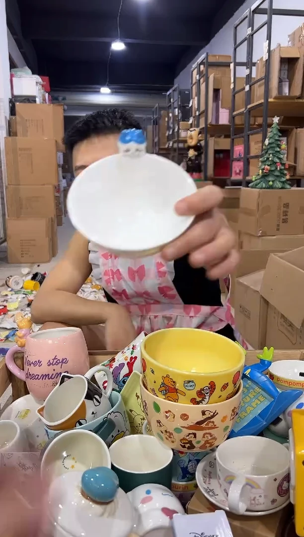 瓷片原盒小八公仔碗