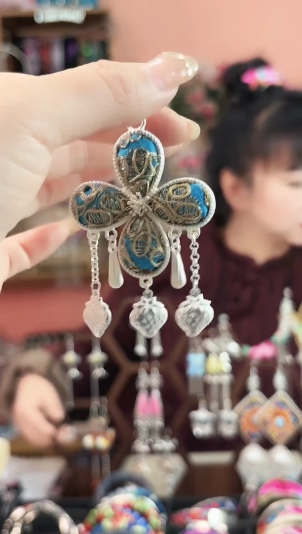 艺枝独绣手工饰品146