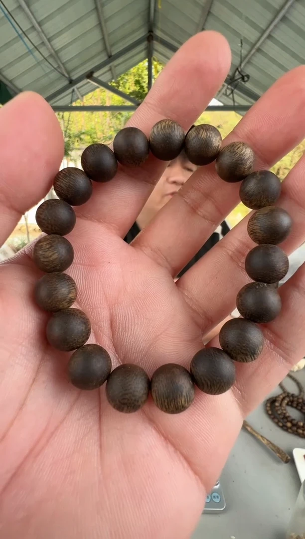 沉香沉香碎屑1.0沉水单圈红骨凹身多样性发一