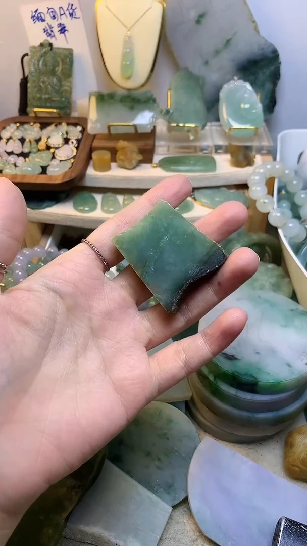 未镶嵌挂件翡翠路**龟 缅甸A货翡翠，没有运费险