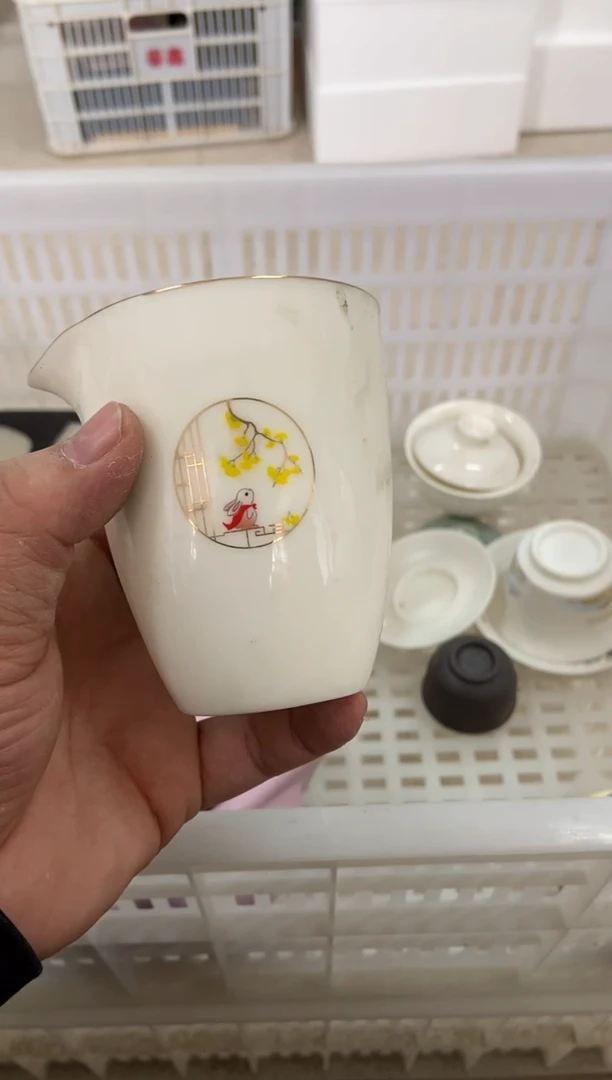 无运费险有瑕疵的摄影的产品有使用过的痕迹有点脏介意勿拍