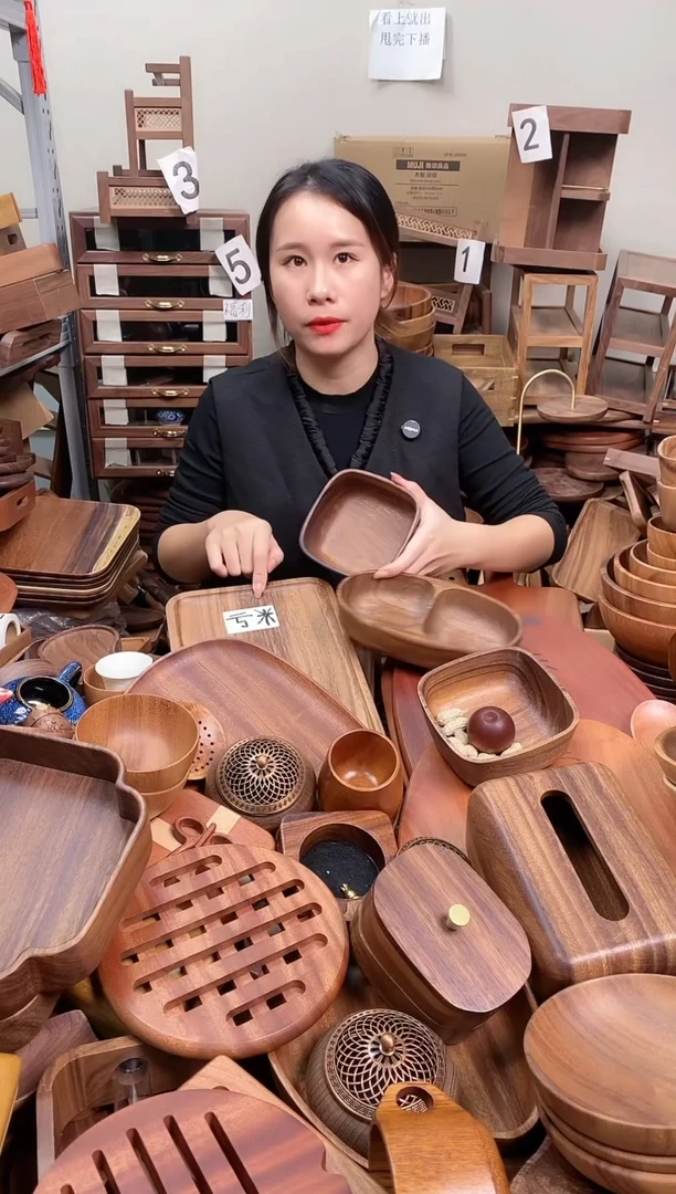 木 南美胡桃木正方砵13*5.5cm