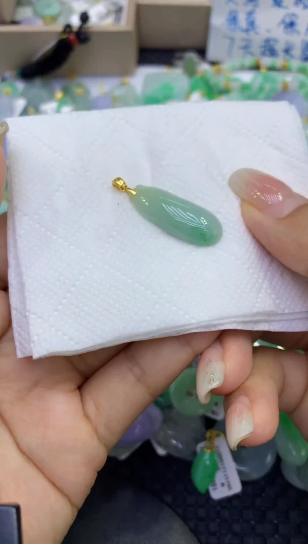 颈饰未镶嵌翡翠天然缅甸A货翡翠