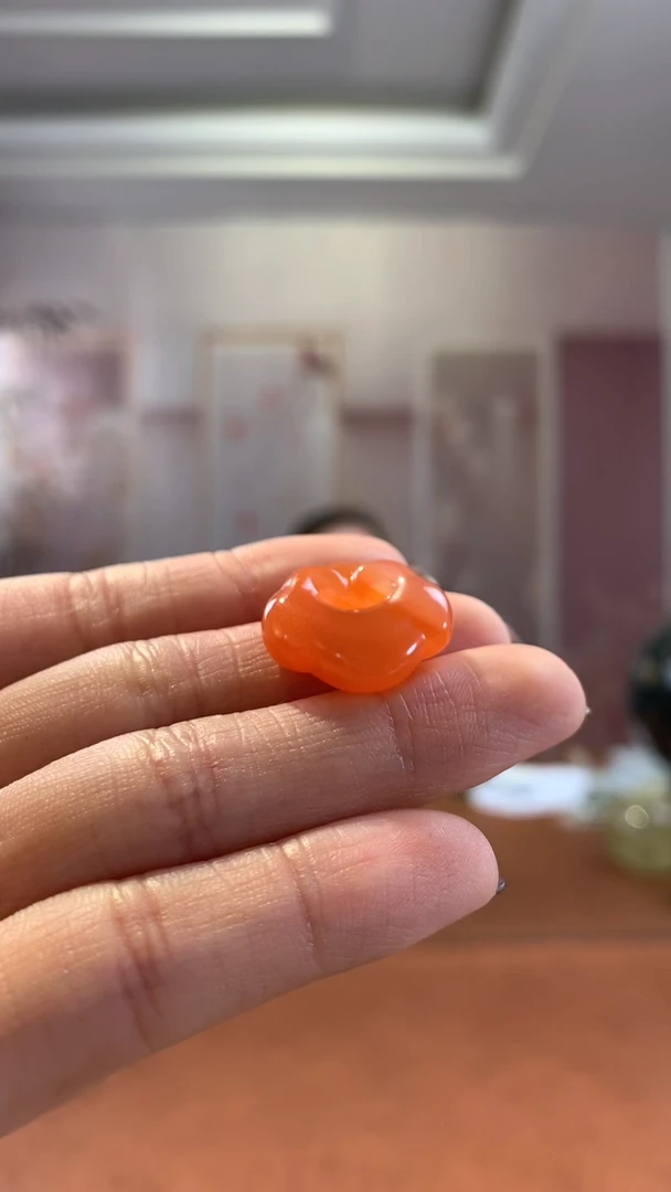 足铂镶嵌南红玛瑙挂件南红小如意锁