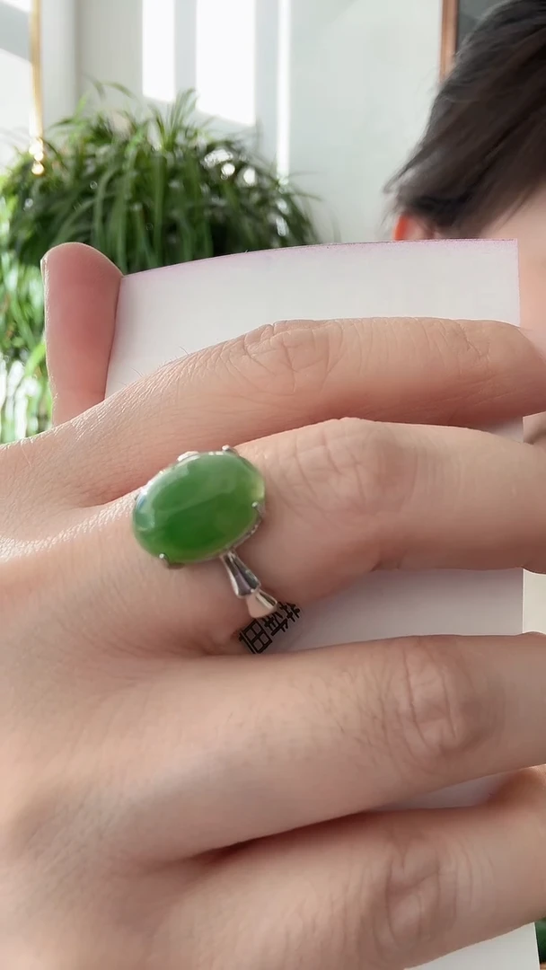 颈饰银S925镶嵌和田玉戒指荣倩