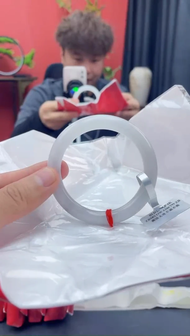 未镶嵌手镯翡翠5