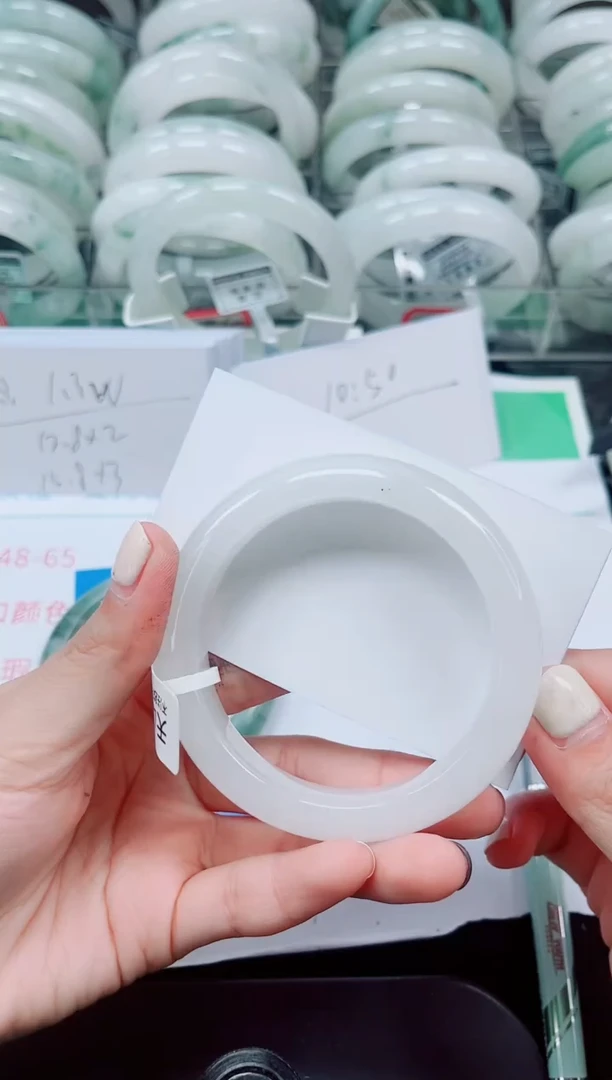 未镶嵌手镯石英质玉217-56/57