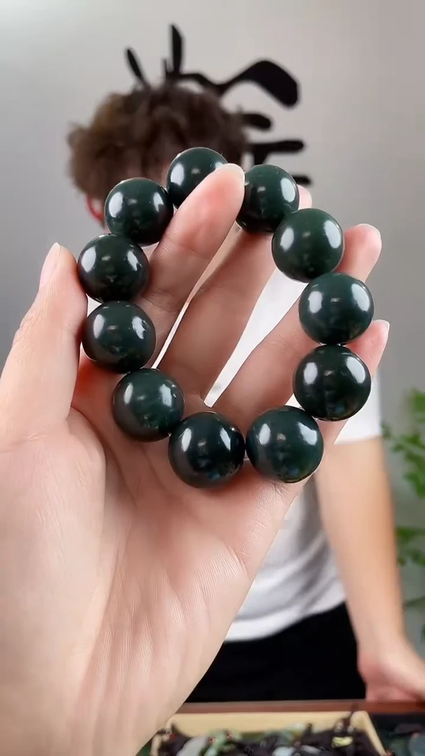 和田玉未镶嵌颈饰拍一发一，多样性发货