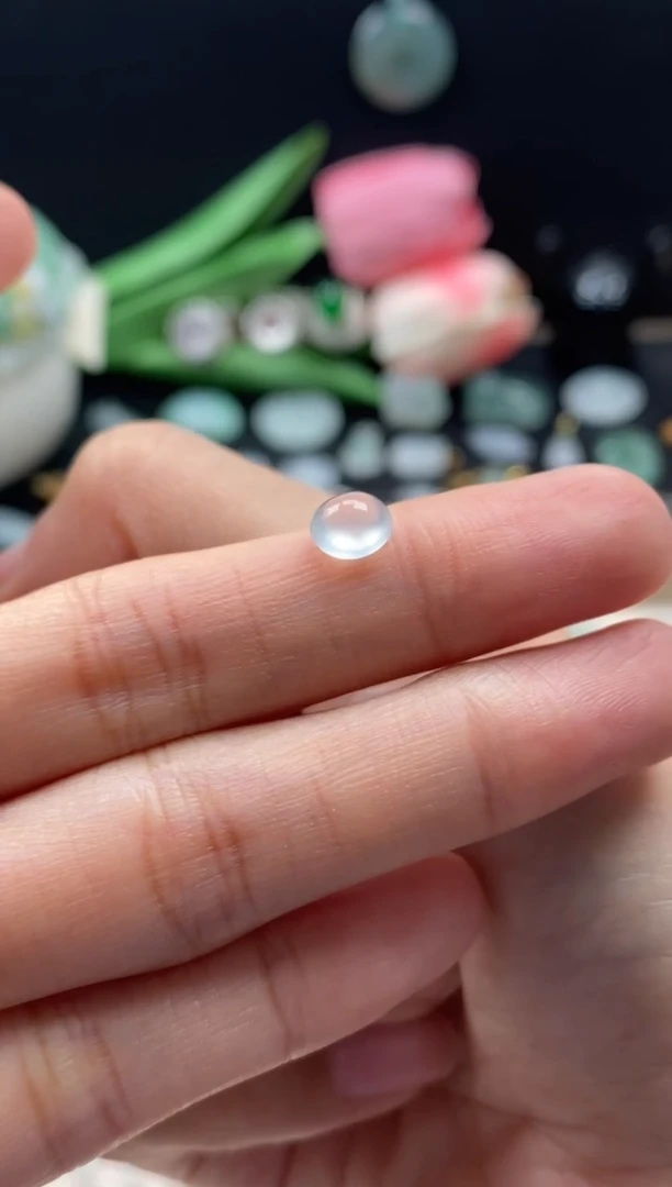 【闪购商品】翡翠颈饰未镶嵌翡翠白冰蛋面