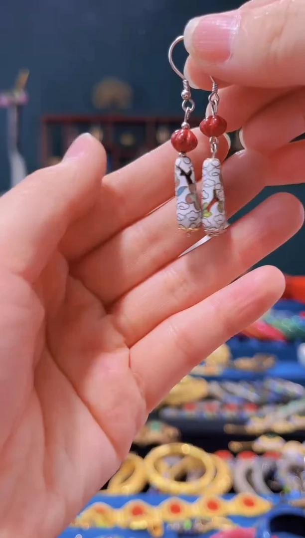 【闪购商品】非遗景泰蓝耳环水滴 白色