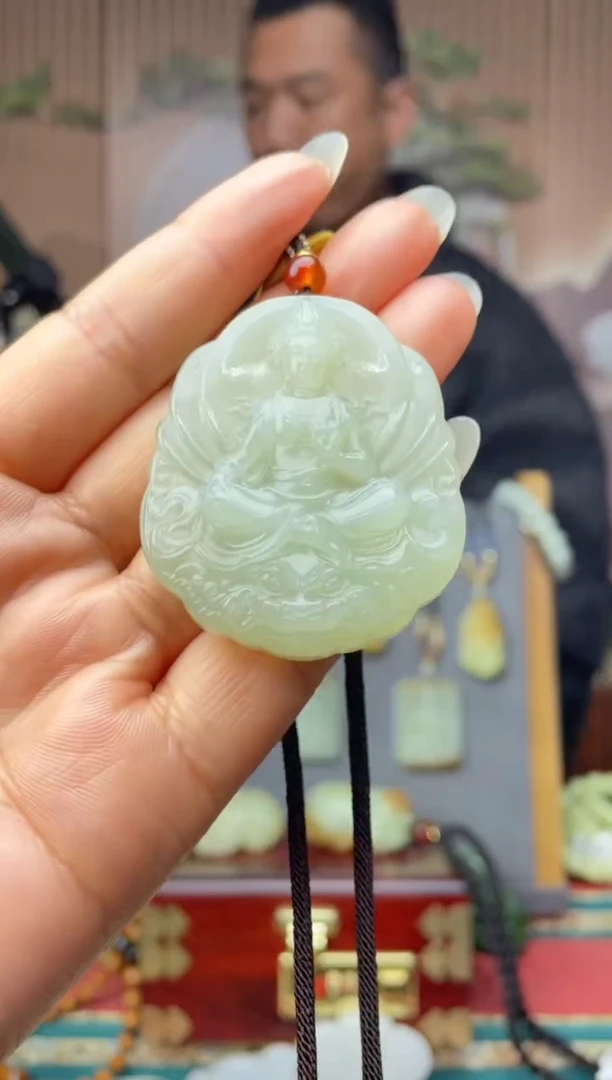 颈饰未镶嵌和田玉拍一发一