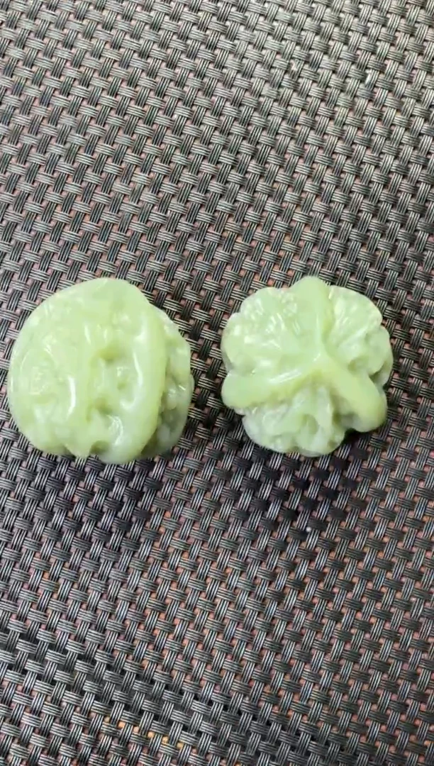 未镶嵌和田玉把件且末近矿核桃