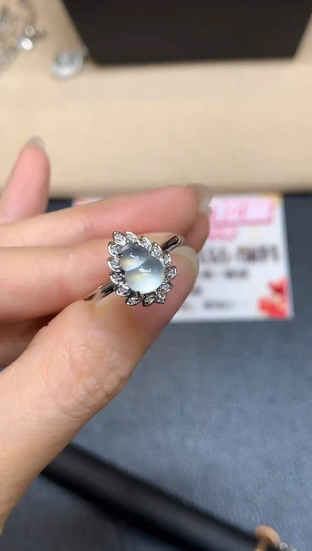 18K金镶嵌戒指翡翠9【无服务费