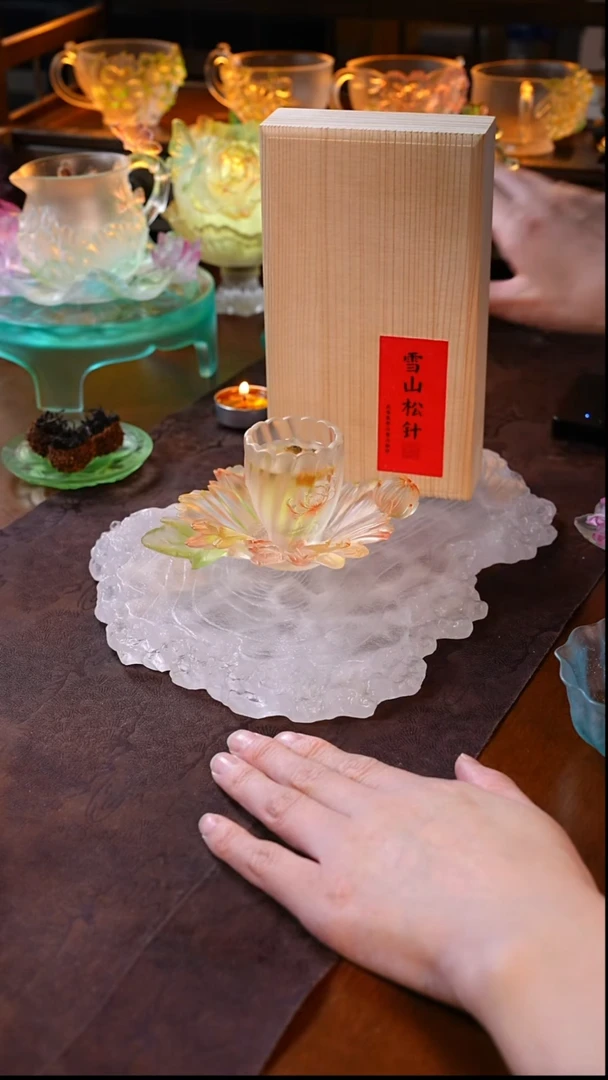 手工艺品琉璃蜀菊1杯1托+雪山松针1盒
