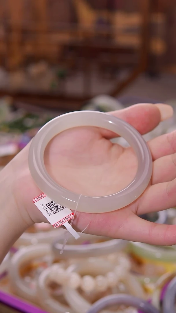 未镶嵌手镯和田玉手镯 59圈