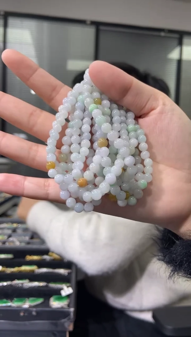 颈饰未镶嵌翡翠天然翡翠a货4多样性发一