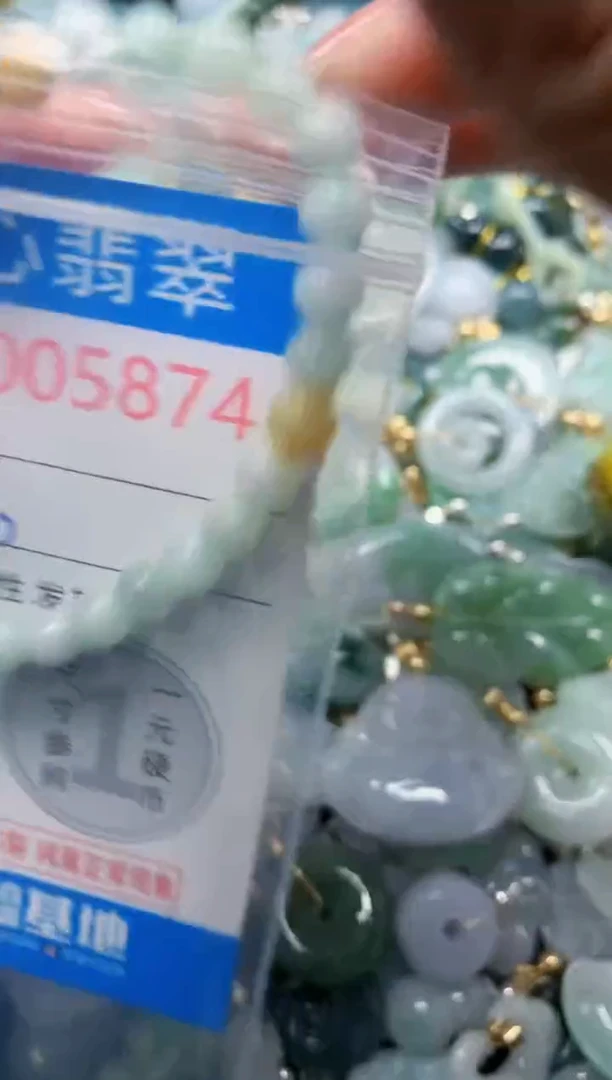 吊坠(不含链)未镶嵌翡翠5874