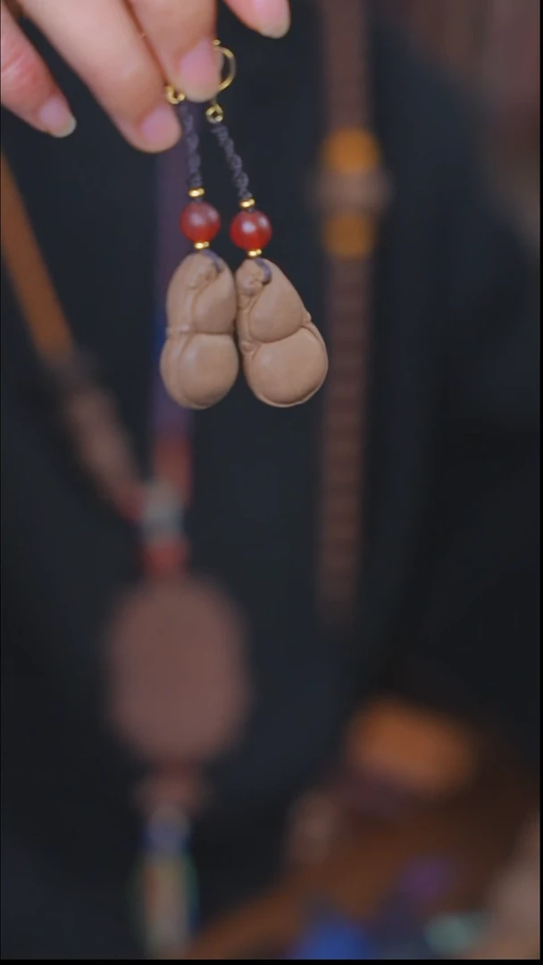 【闪购商品】泥塑生命之光豌豆耳饰一对