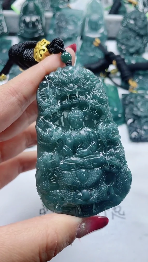 【闪购商品】翡翠颈饰未镶嵌