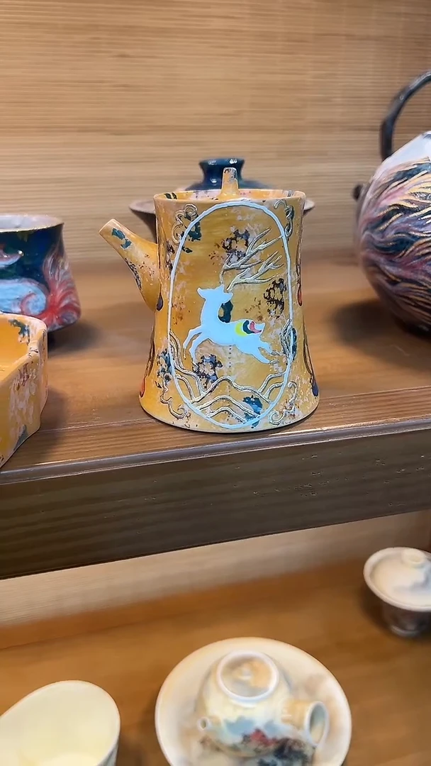 【闪购商品】敦煌九色鹿手抓壶