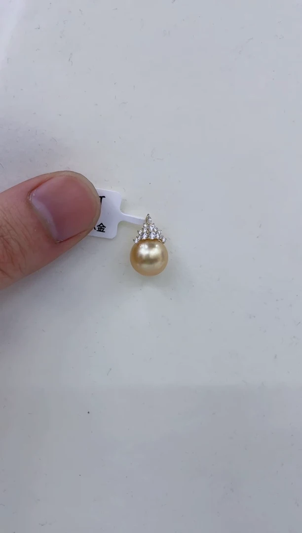14K金镶嵌颈饰海水珍珠