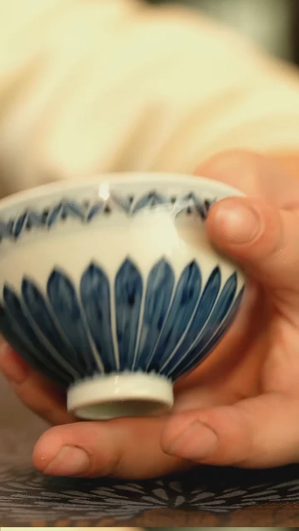 中式垂虹慕古菊瓣鸡心杯