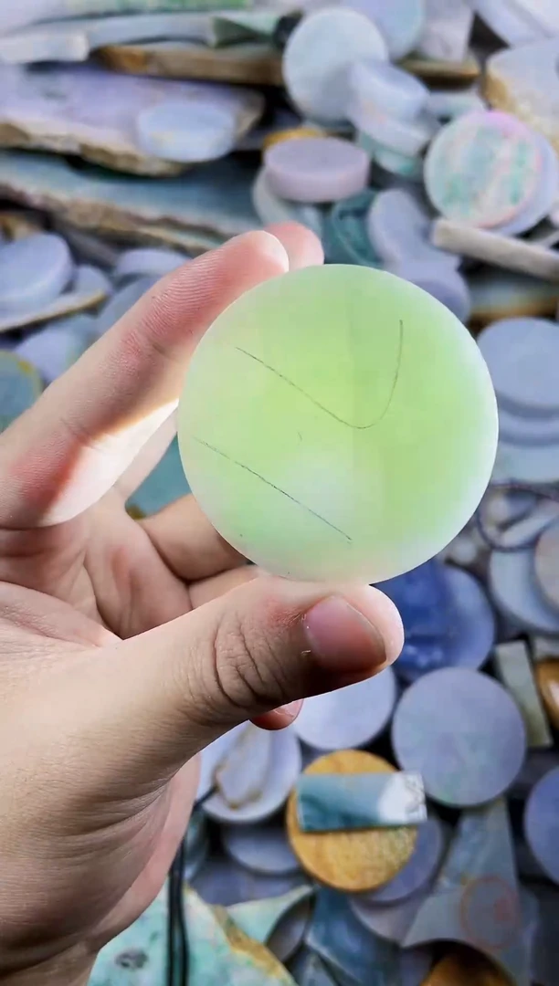 颈饰未镶嵌翡翠缅甸天然翡翠大优惠