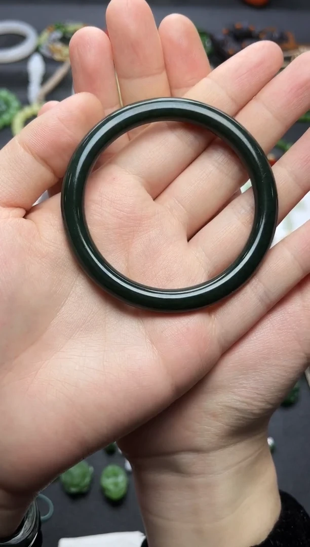 未镶嵌手镯和田玉58圈口06