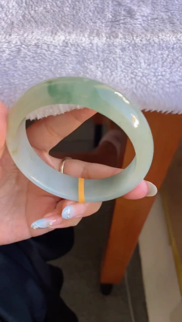 未镶嵌手镯翡翠（天漏）老坑宽轮胎冰透胶飘花16号